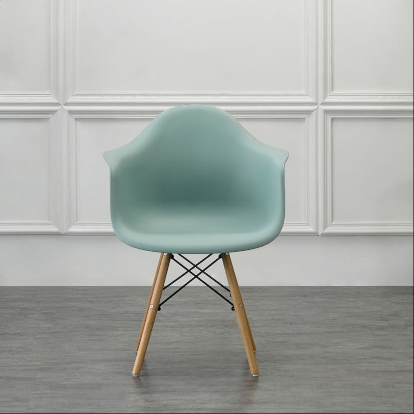 Silla Eymos , Color Azul Claro, con Espaldar y Patas en Madera