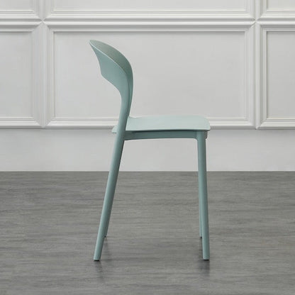 Silla Patrick, Color Azul Claro, con Espaldar y Diseño Moderno