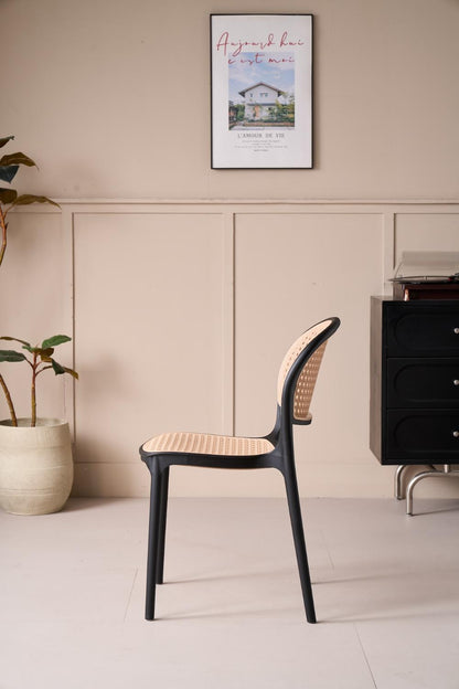 Silla Nest negro y beige en polipropileno con rejilla, 82 x 48 x 56 cm – vista 4