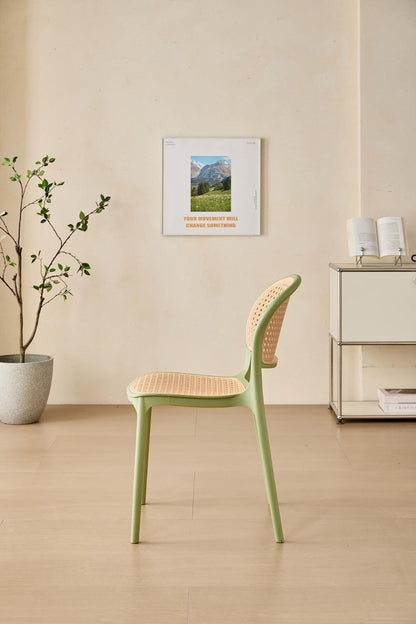 Set de 2 Sillas Nest, Color Verde Olivo y Beige, con Espaldar y Asiento en Rejilla