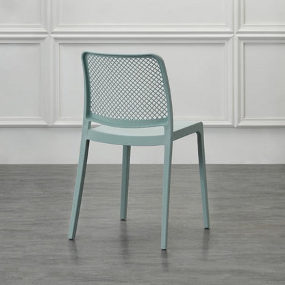 Silla Manhattan, Azul Claro, con Espaldar en Rejilla y Diseño Minimalista