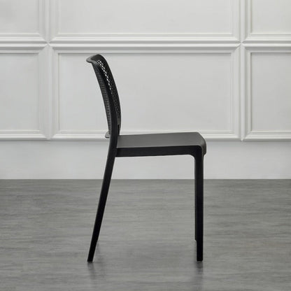 Silla Manhattan, Negra, con Espaldar en Rejilla y Diseño Minimalista