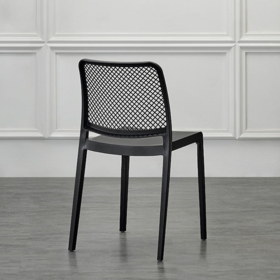 Silla Manhattan, Negra, con Espaldar en Rejilla y Diseño Minimalista