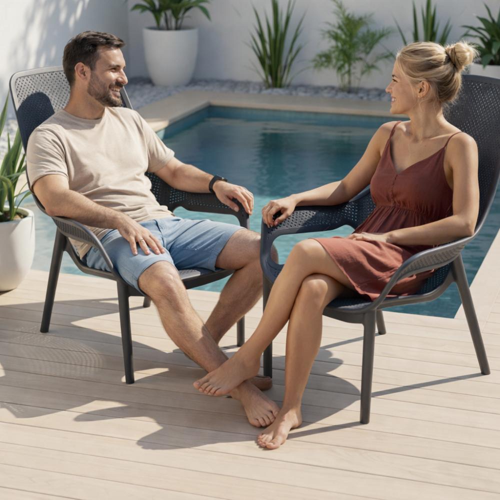Silla Lounge Mayorca, Gris Oscuro, con Espaldar y Reposa Brazos, vista posterior