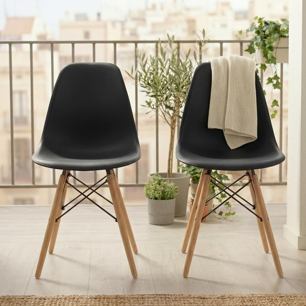 Silla Eames, Color Negro, con Patas de Madera, vista frontal