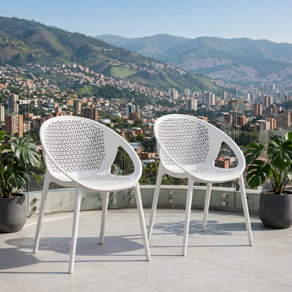 Set de 2 Sillas Selva con Brazos, Color Blanco, con Espaldar