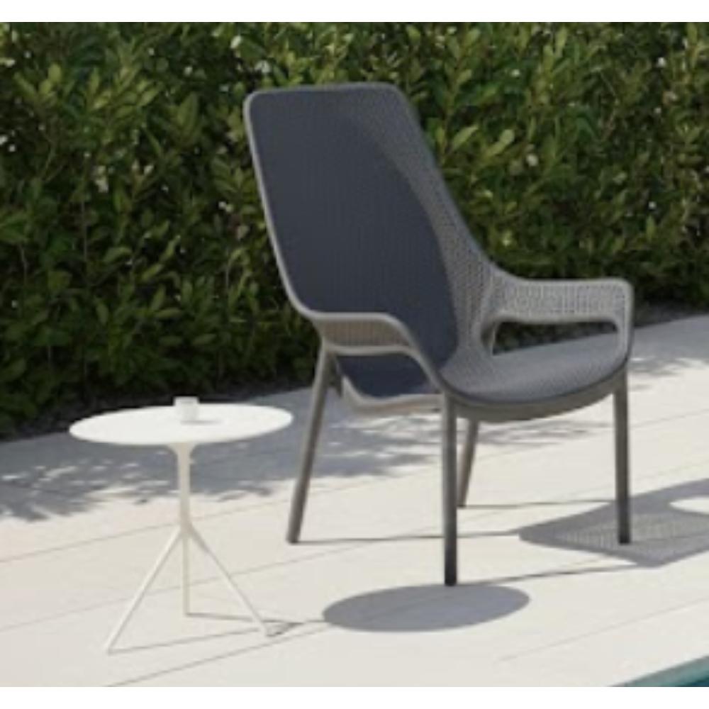 Silla Lounge Mayorca, Gris Oscuro, con Espaldar y Reposa Brazos, vista lateral