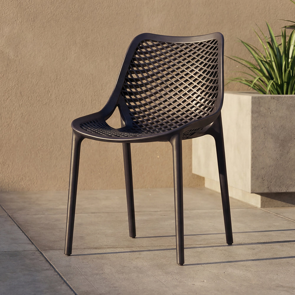 Silla Miame, Negro, con Espaldar y Reposa Brazos, vista frontal