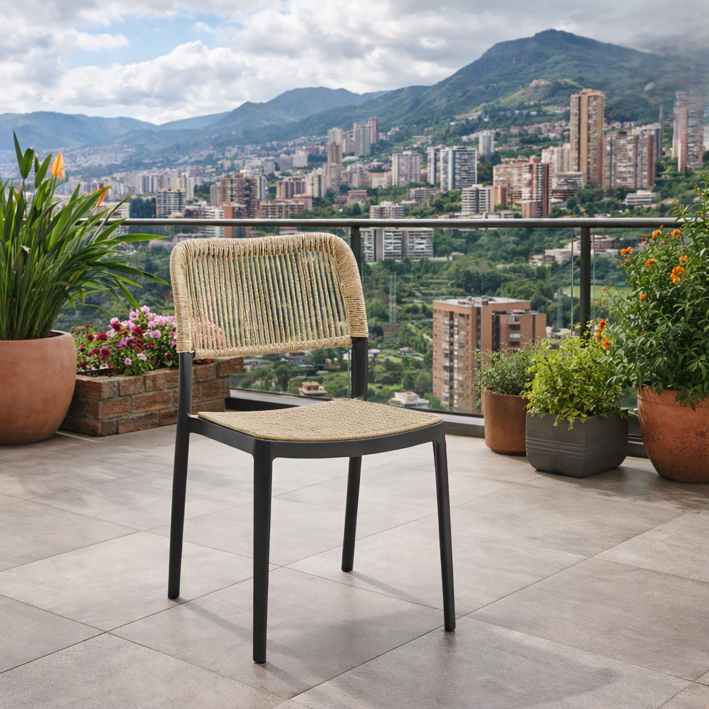 Set de 2 Sillas Austin, Color Negro, con Espaldar Tejido