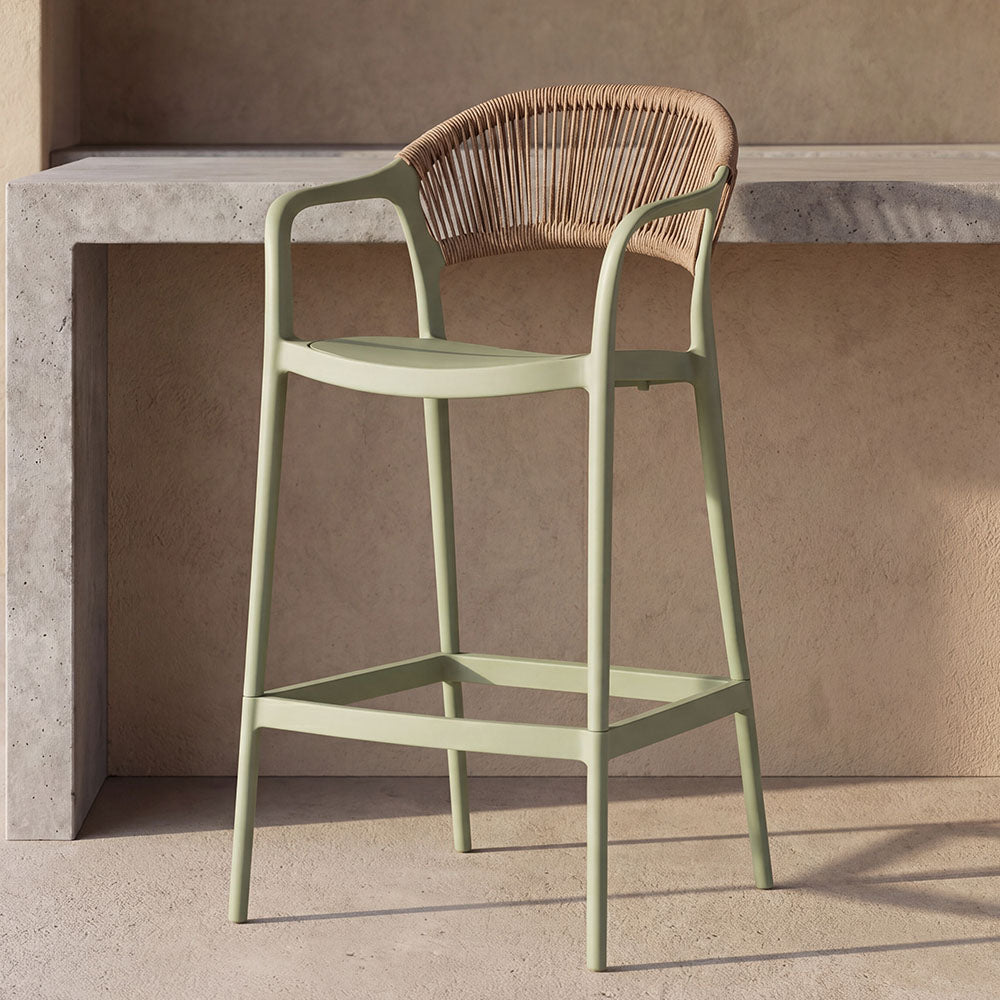 Silla para Bar Balí, Verde, Doble Propósito con Reposa Pies