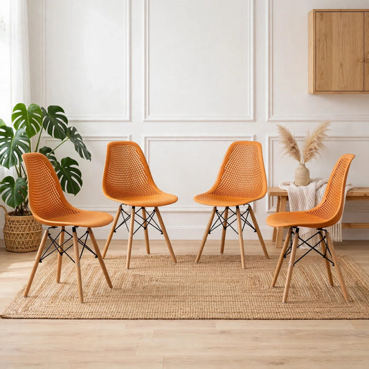 Set de 4 Sillas Aira, Color Naranja, con Espaldar y Patas en Madera