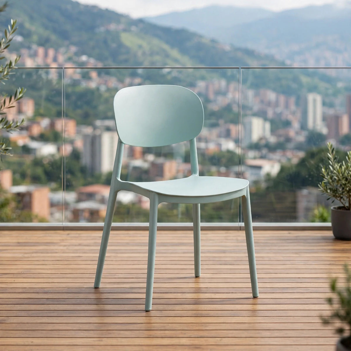 Silla Milán, Color Azul Claro, con Espaldar y Diseño Moderno